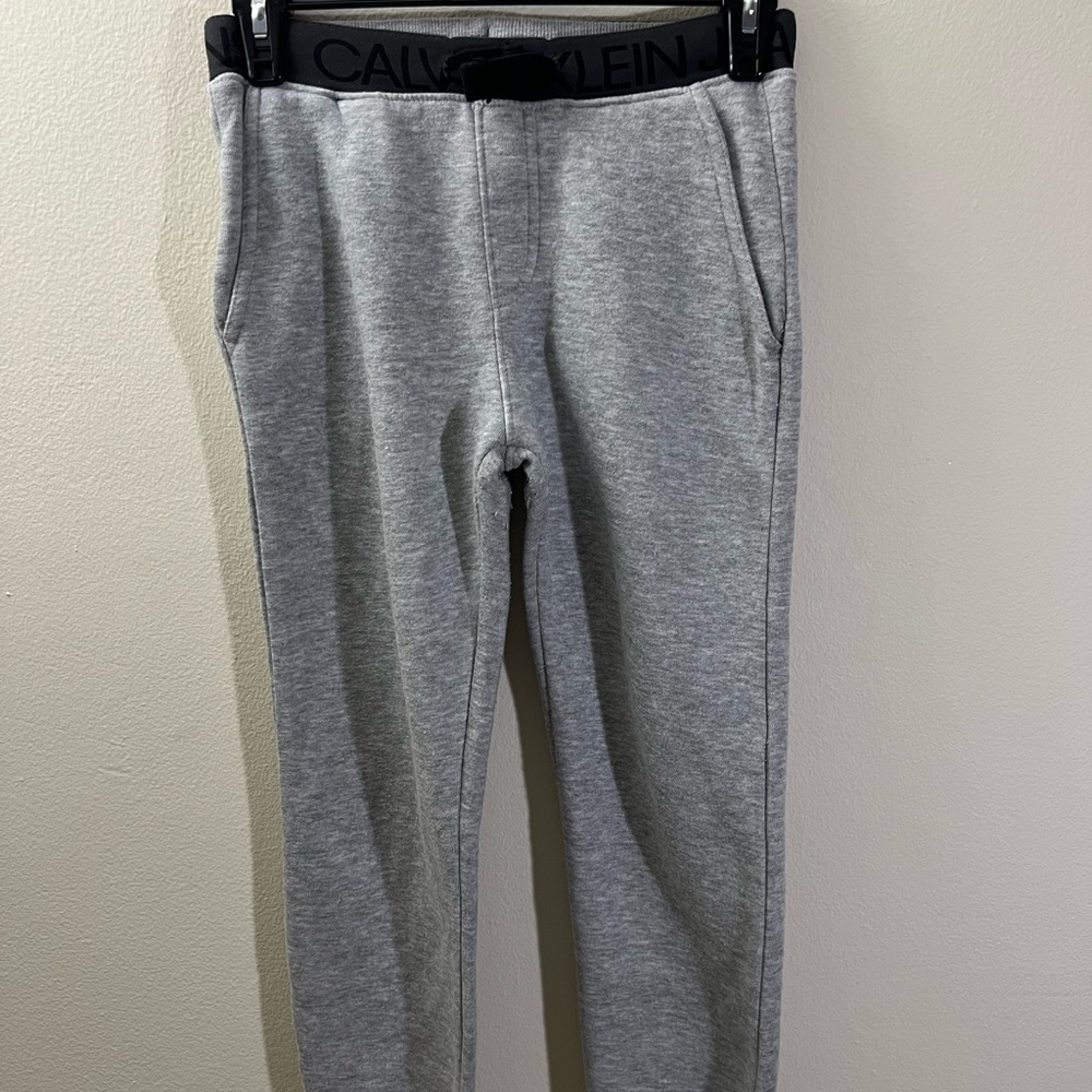 Calvin Klein Jeans, Boys size 8, Grey
